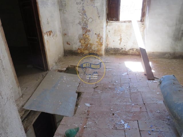 4 makuuhuone Omakotitalo myytävänä paikassa Bocairent - 16 000 € (Ref: 8432532)