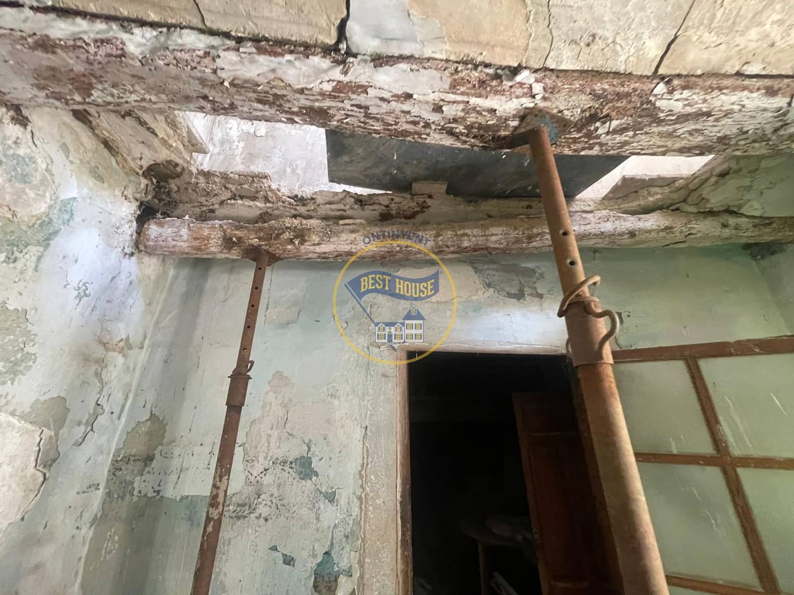 4 soveværelse Byhus til salg i Bocairent - € 16.000 (Ref: 8432532)