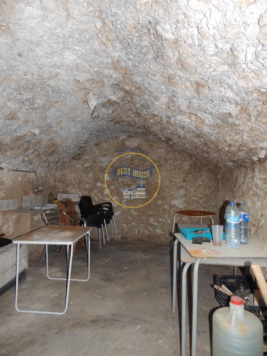 1 soveværelse Villa til salg i Bocairent - € 22.000 (Ref: 8440615)