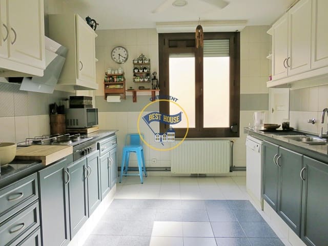 4 bedroom Flat for sale in Cocentaina - € 200,000 (Ref: 8455664)