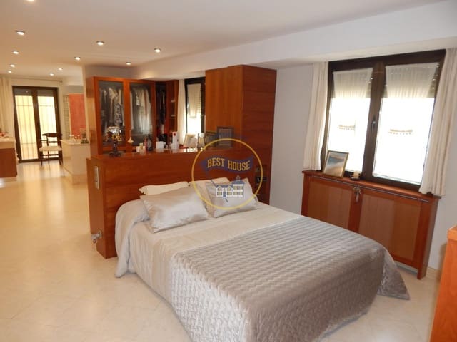 5 sypialnia Willa na sprzedaż w Cocentaina z basenem garażem - 548 000 € (Ref: 8461893)