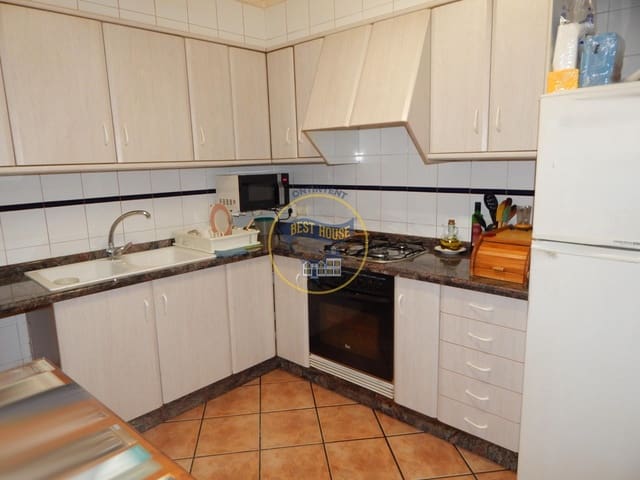 4 bedroom Townhouse for sale in Cocentaina with garage - € 100,000 (Ref: 8615185)