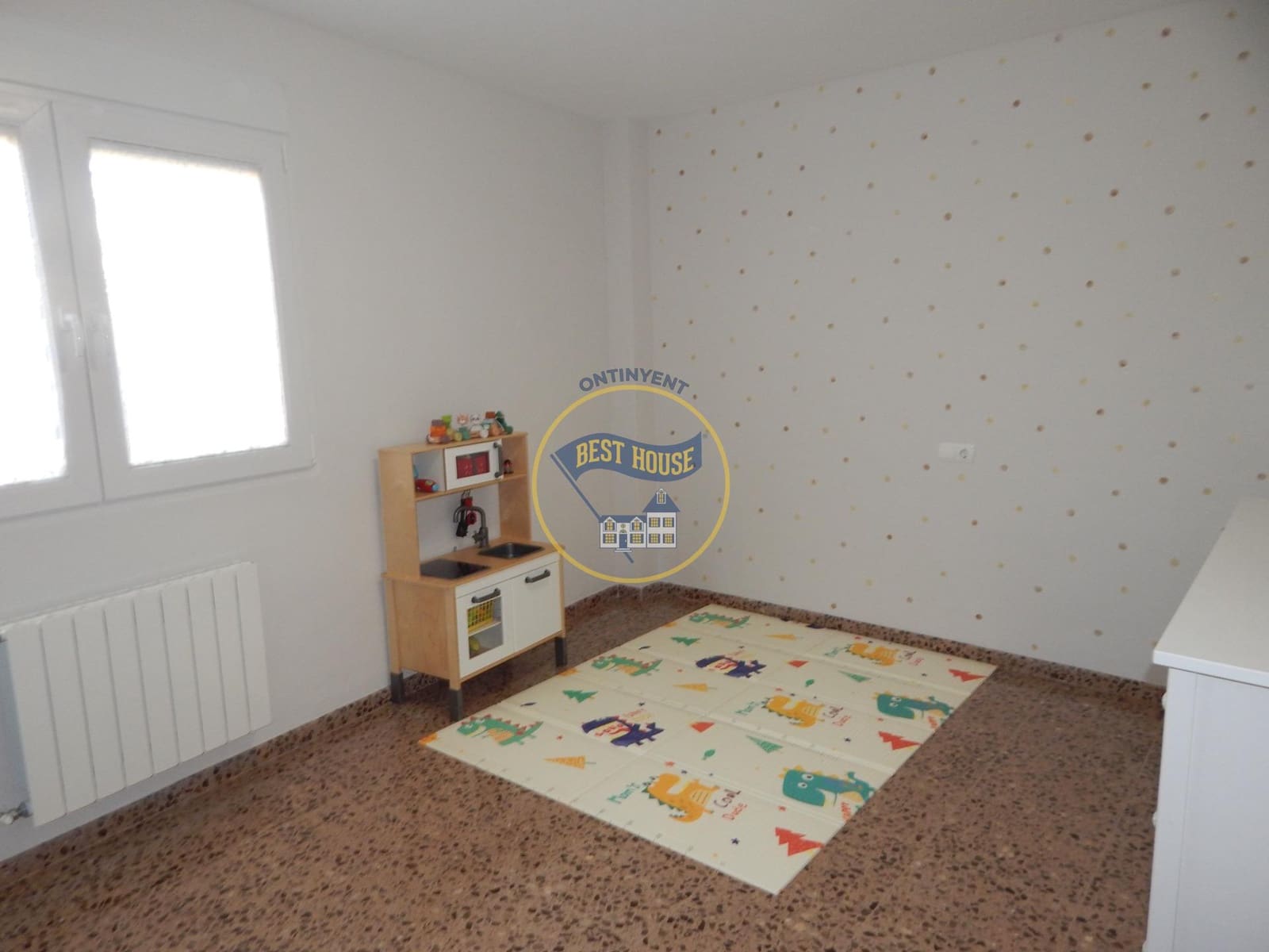 4 soveværelse Lejlighed til salg i Bocairent med garage - € 160.000 (Ref: 8663130)