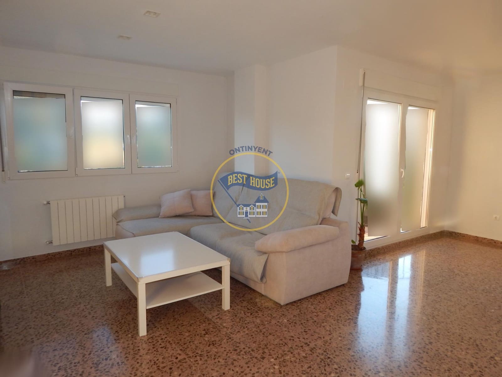 4 soveværelse Lejlighed til salg i Bocairent med garage - € 160.000 (Ref: 8663130)