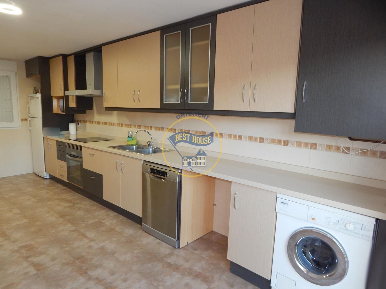 4 soveværelse Lejlighed til salg i Bocairent med garage - € 160.000 (Ref: 8663130)