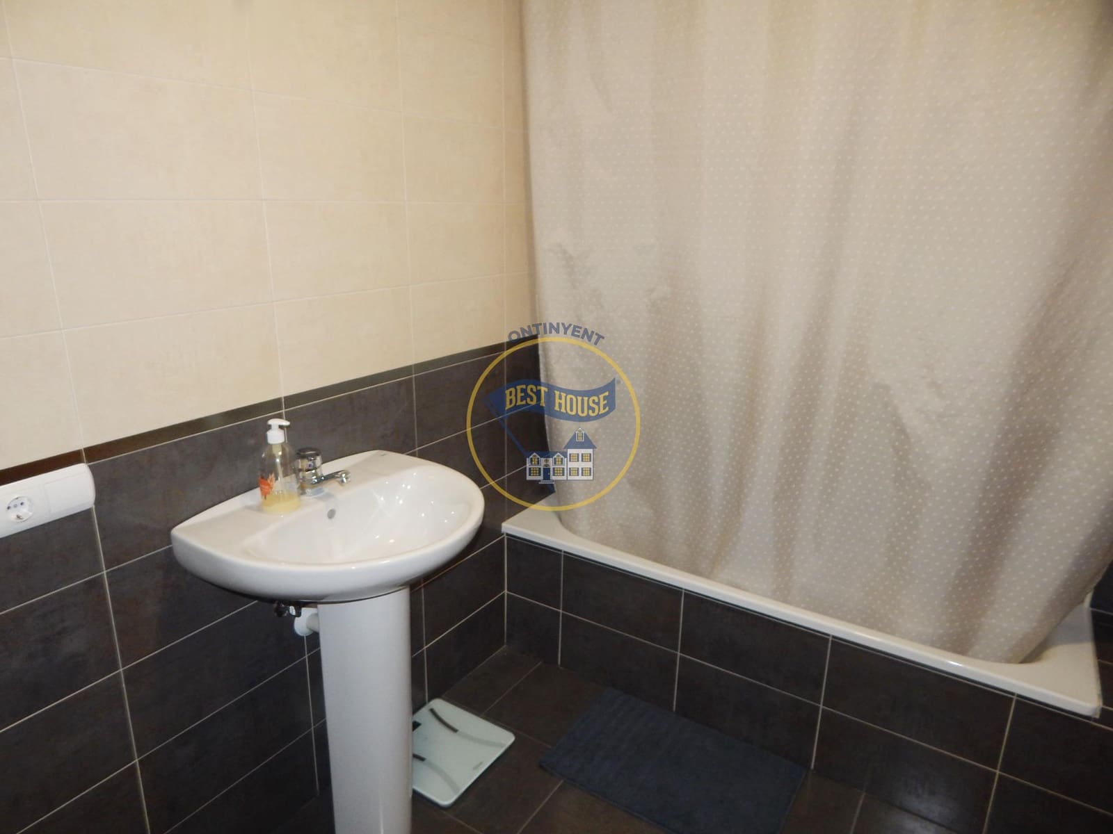 4 soveværelse Lejlighed til salg i Bocairent med garage - € 160.000 (Ref: 8663130)