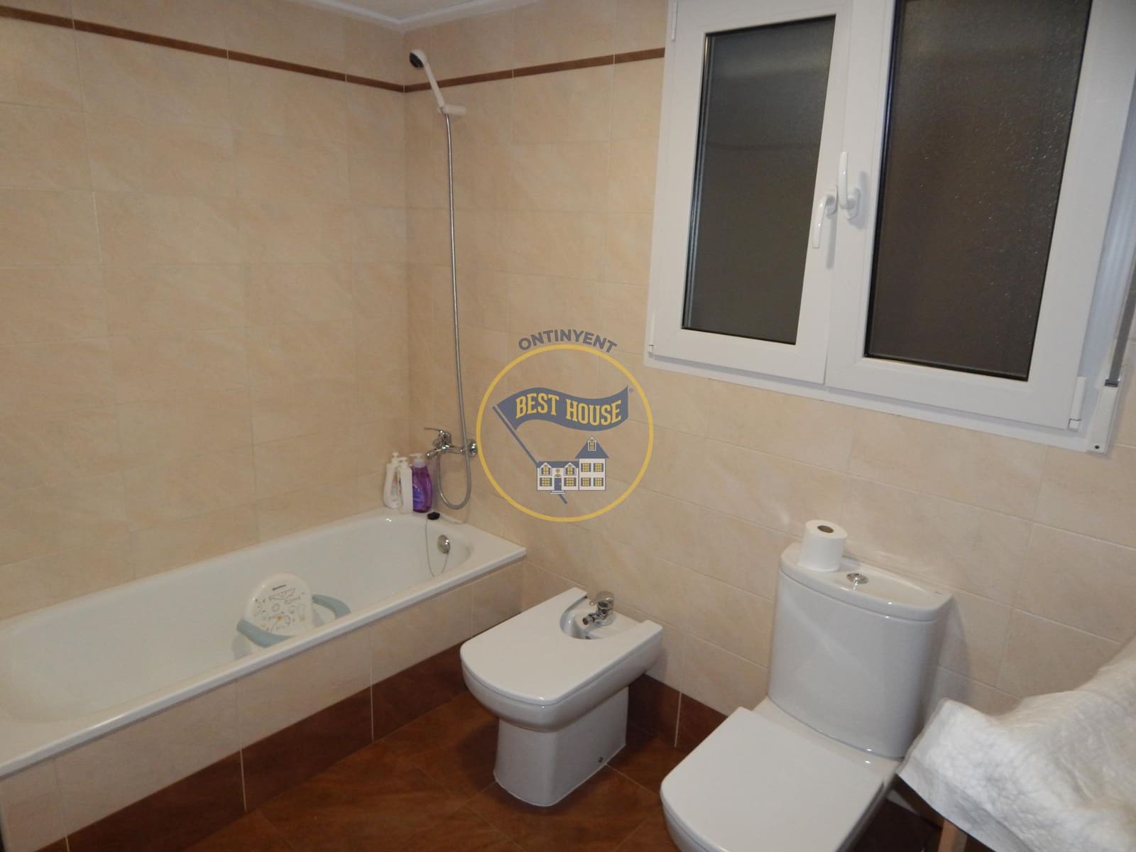 4 soveværelse Lejlighed til salg i Bocairent med garage - € 160.000 (Ref: 8663130)