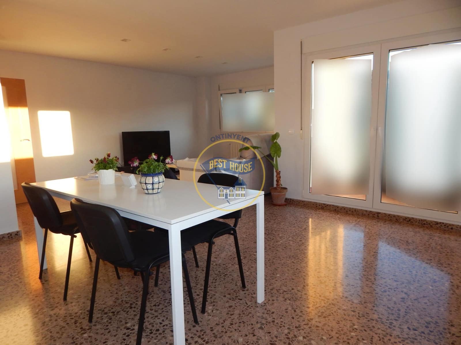 4 soveværelse Lejlighed til salg i Bocairent med garage - € 160.000 (Ref: 8663130)