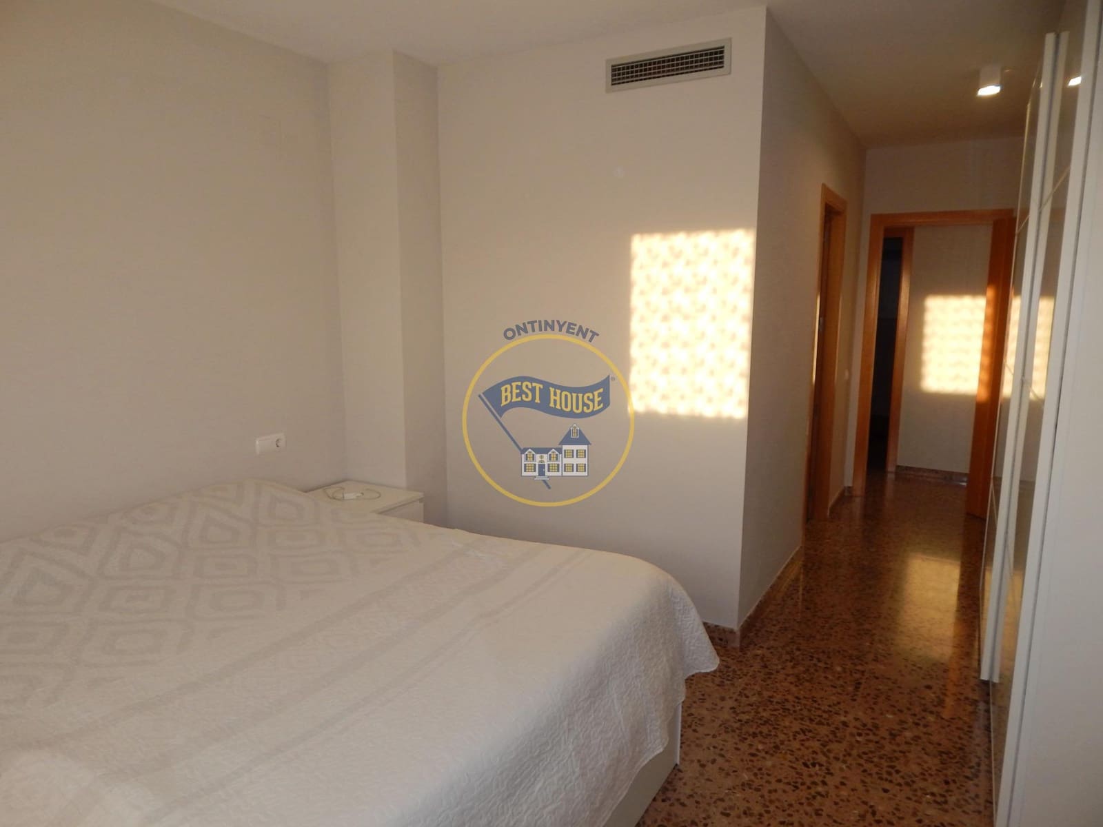 4 soveværelse Lejlighed til salg i Bocairent med garage - € 160.000 (Ref: 8663130)