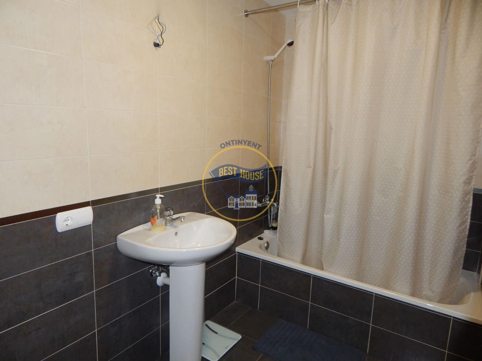 4 soveværelse Lejlighed til salg i Bocairent med garage - € 160.000 (Ref: 8663130)