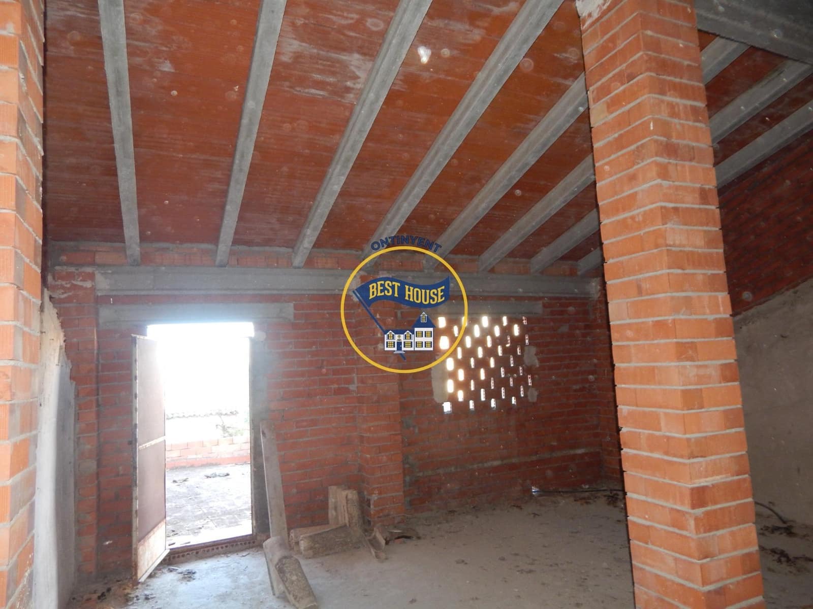 3 bedroom Townhouse for sale in Montaverner - € 38,000 (Ref: 8703947)