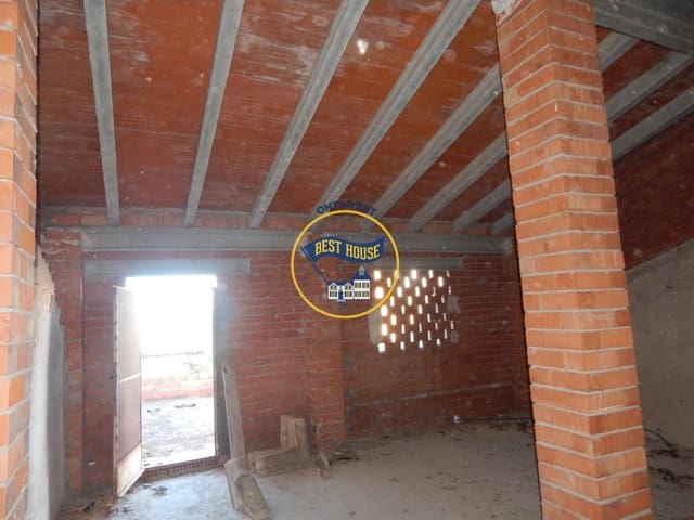 3 Zimmer Haus zu verkaufen in Montaverner - 38.000 € (Ref: 8703947)