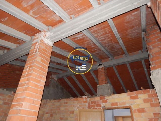 3 Zimmer Haus zu verkaufen in Montaverner - 40.000 € (Ref: 8703947)