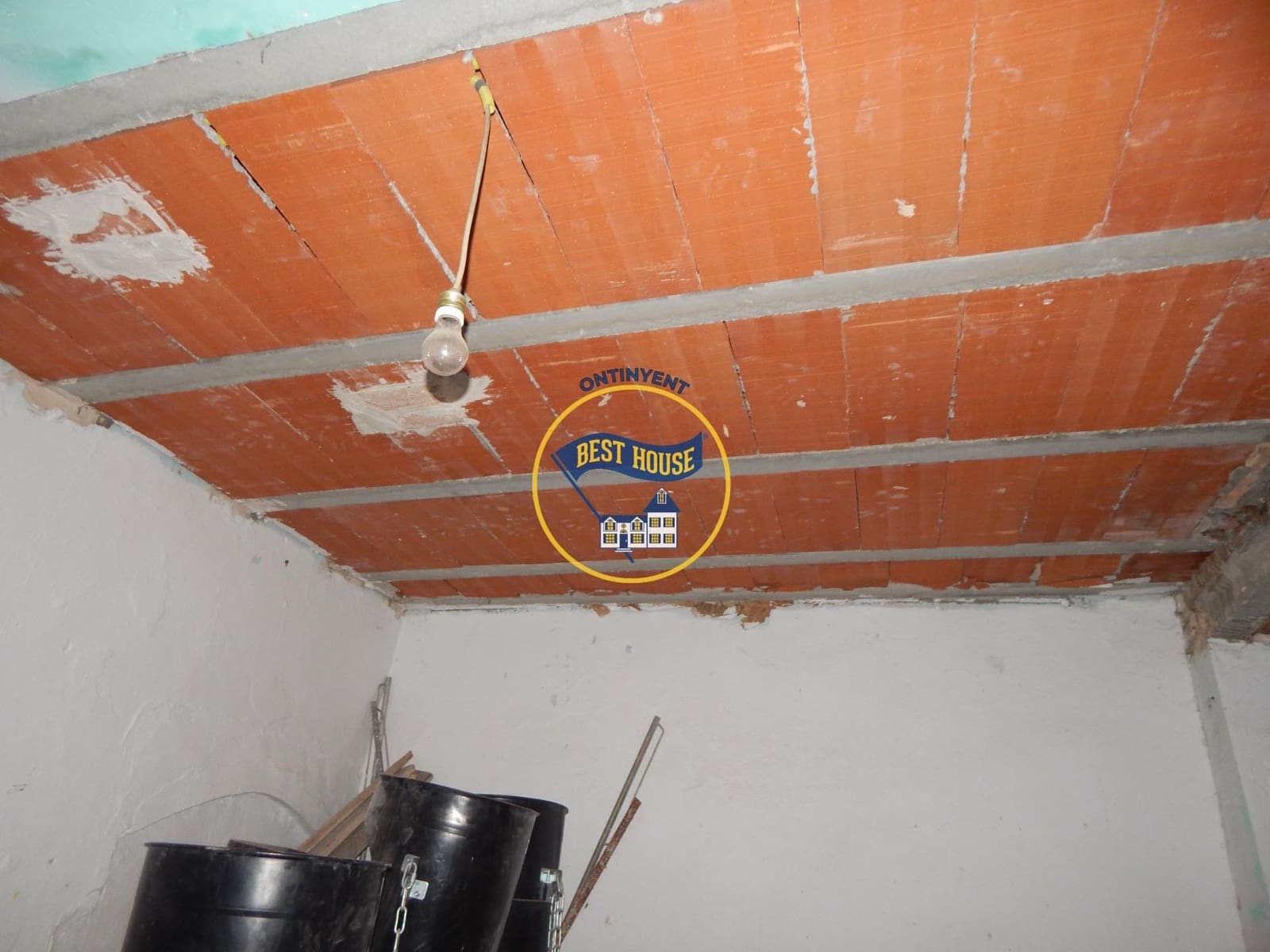 3 sovrum Hus till salu i Montaverner - 40 000 € (Ref: 8703947)