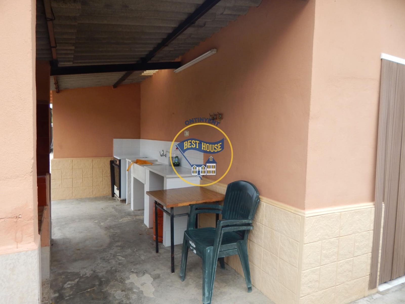 3 soveværelse Villa til salg i Ontinyent med swimmingpool - € 160.000 (Ref: 8709318)