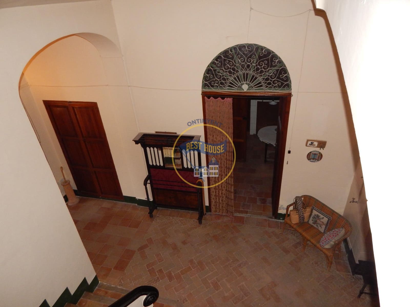 10 bedroom Townhouse for sale in Bocairent - € 210,000 (Ref: 8715541)