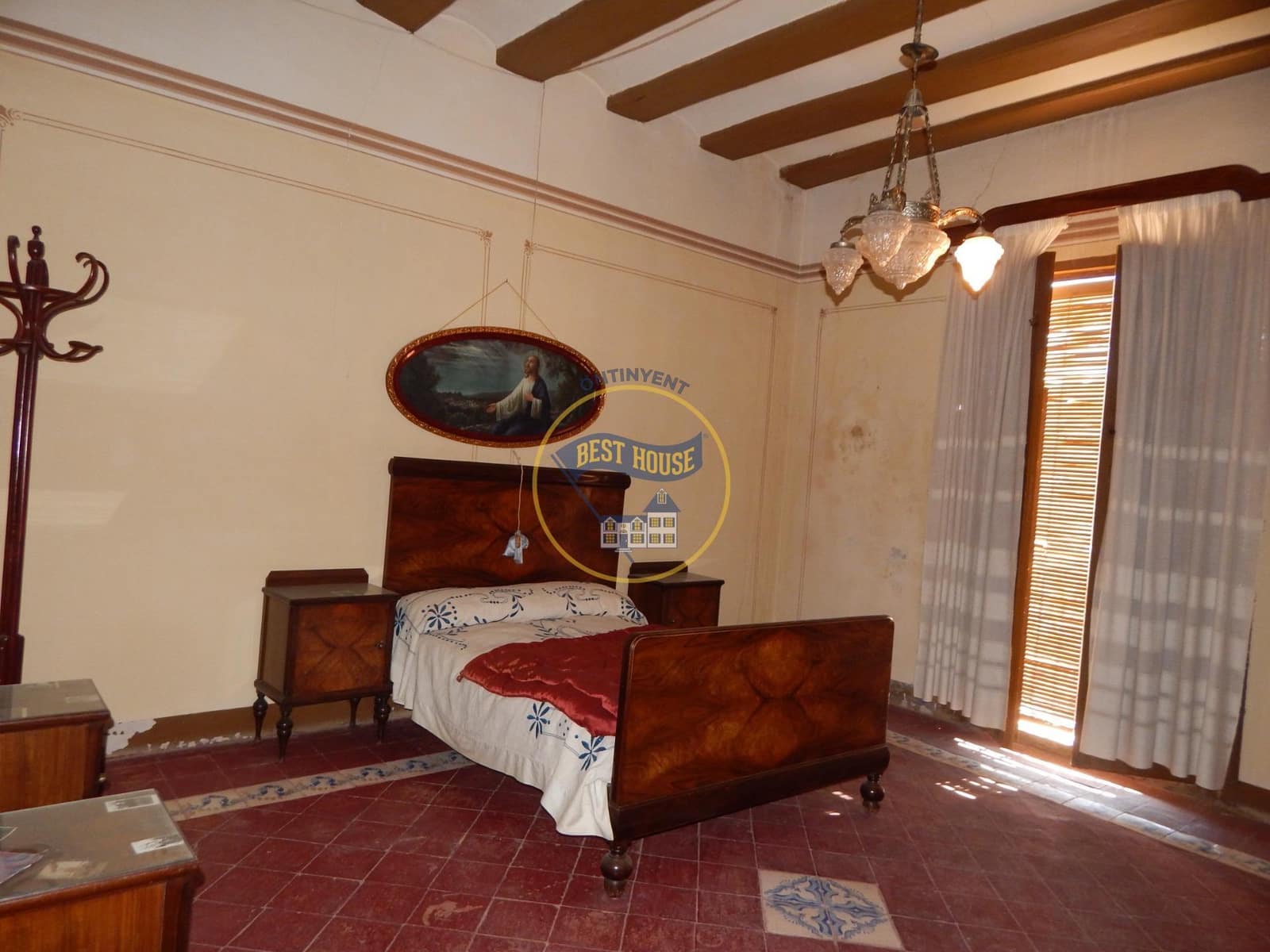 10 bedroom Townhouse for sale in Bocairent - € 210,000 (Ref: 8715541)