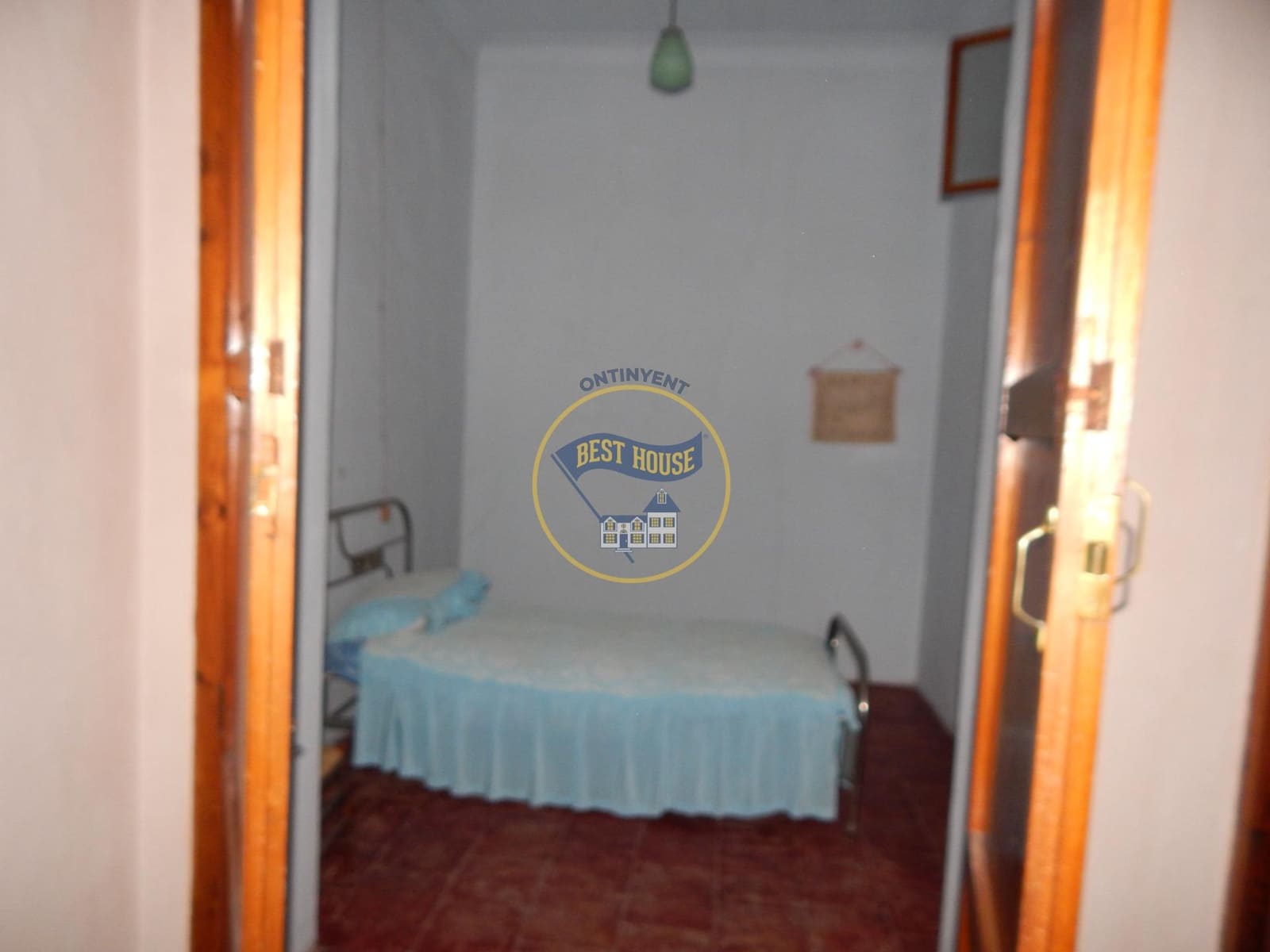 10 bedroom Townhouse for sale in Bocairent - € 210,000 (Ref: 8715541)