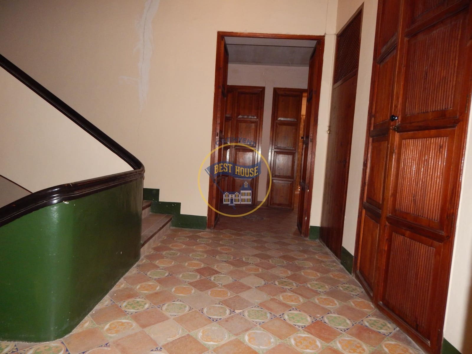 10 bedroom Townhouse for sale in Bocairent - € 210,000 (Ref: 8715541)