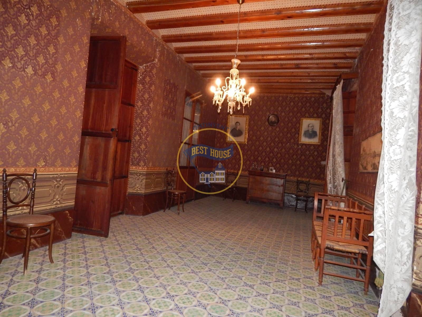 10 bedroom Townhouse for sale in Bocairent - € 210,000 (Ref: 8715541)