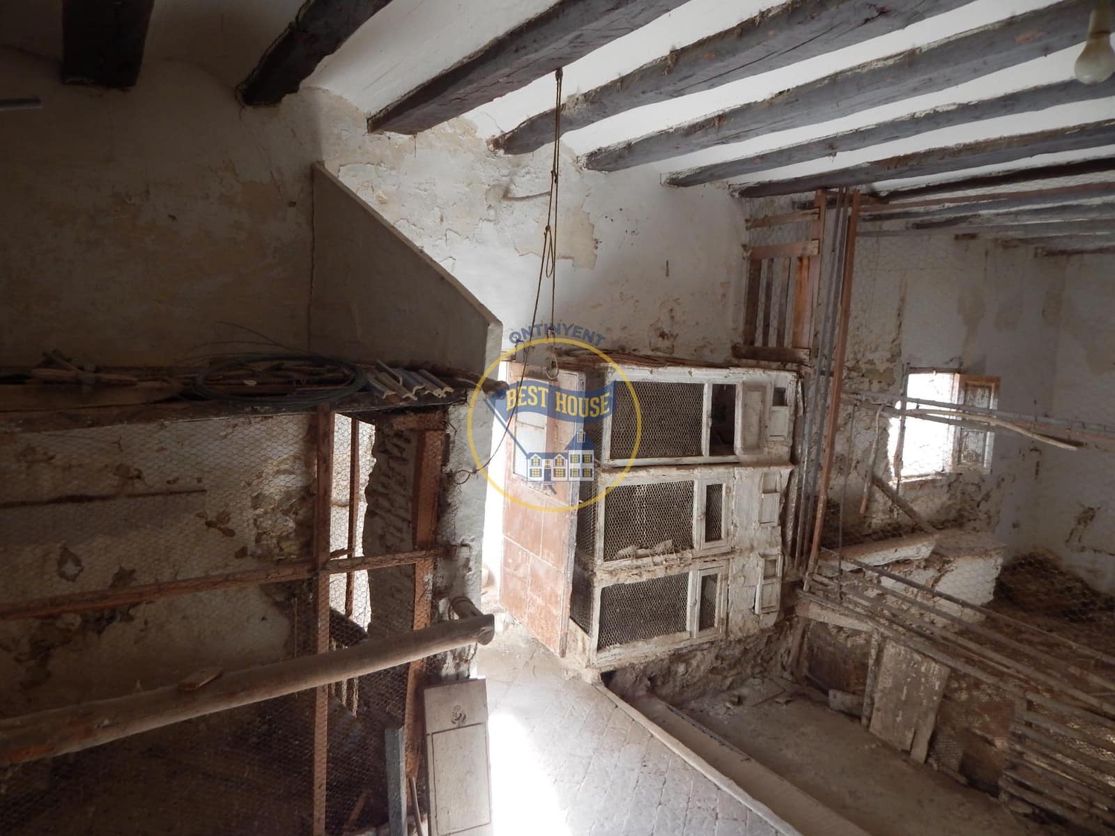 10 bedroom Townhouse for sale in Bocairent - € 210,000 (Ref: 8715541)