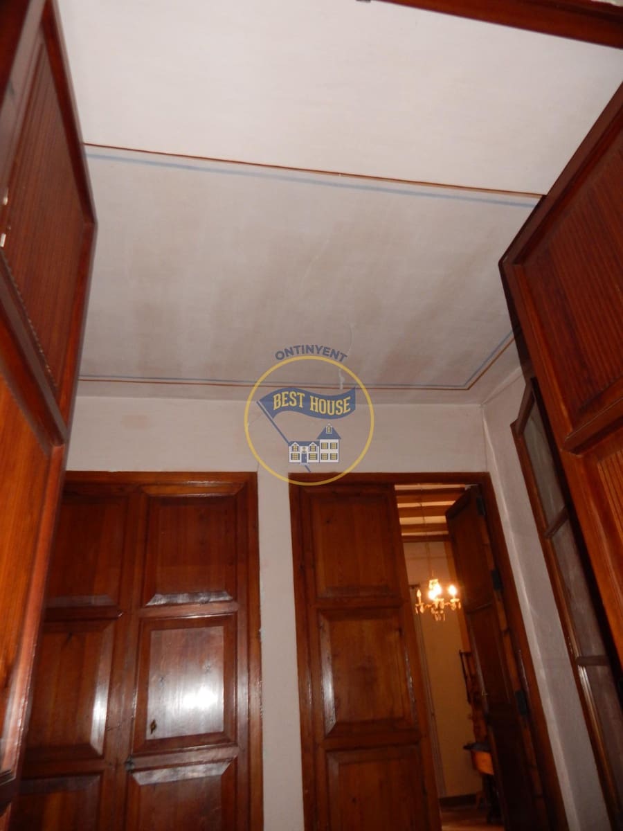 10 bedroom Townhouse for sale in Bocairent - € 210,000 (Ref: 8715541)