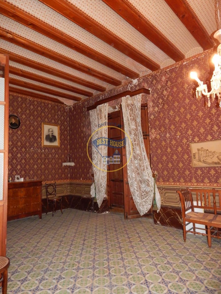 10 bedroom Townhouse for sale in Bocairent - € 210,000 (Ref: 8715541)