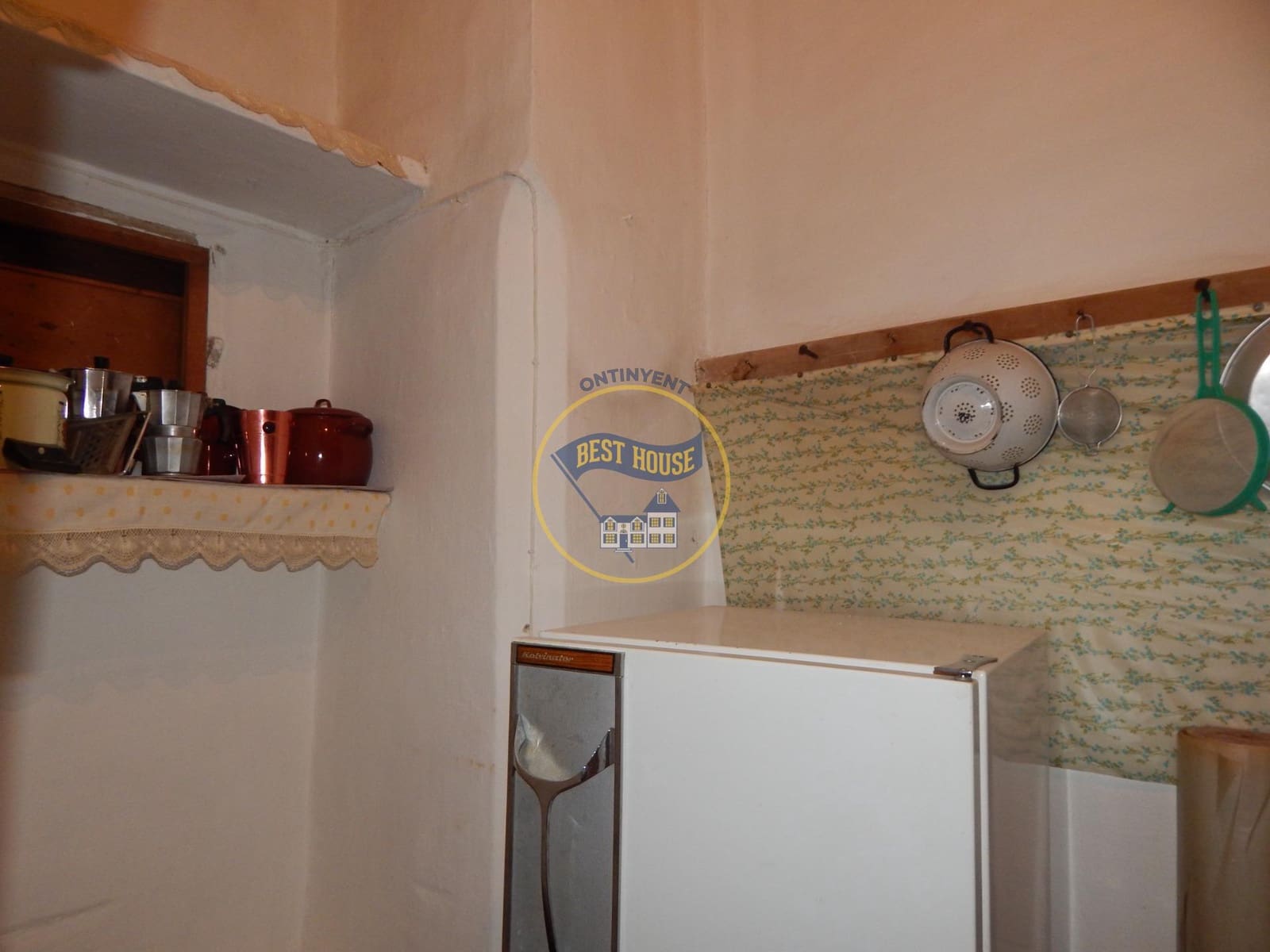 10 bedroom Townhouse for sale in Bocairent - € 210,000 (Ref: 8715541)