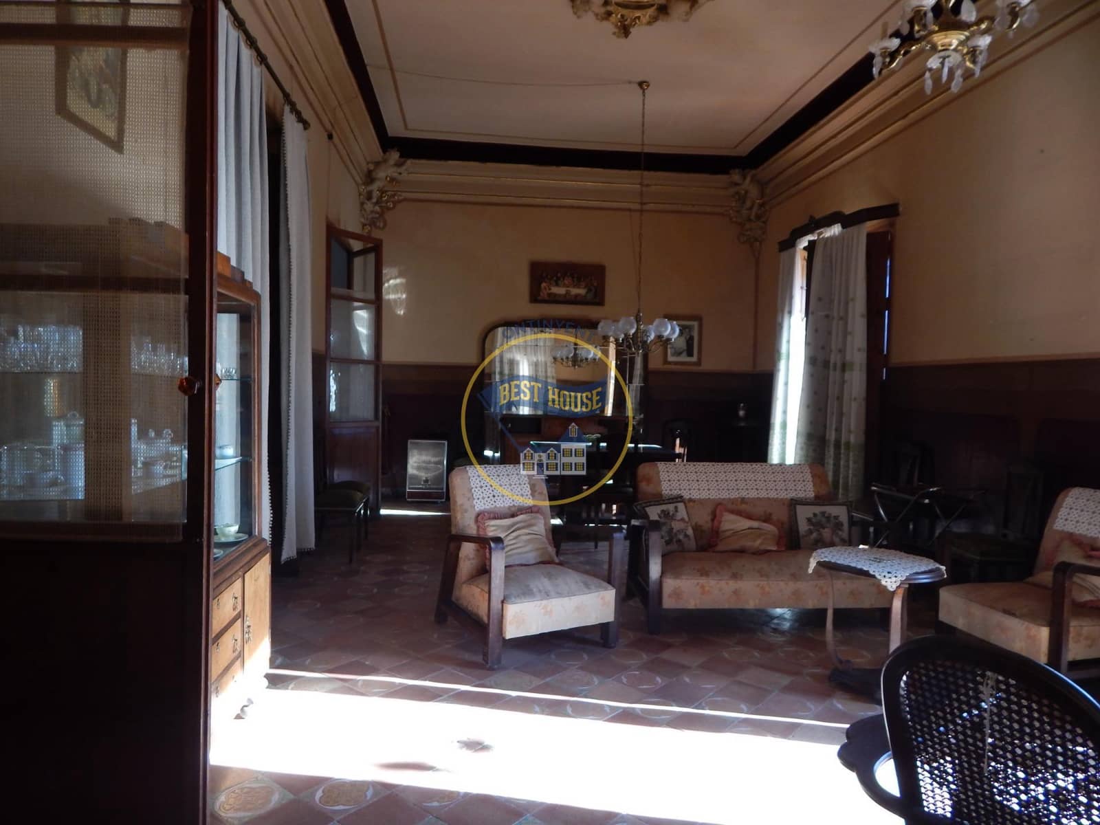 10 bedroom Townhouse for sale in Bocairent - € 210,000 (Ref: 8715541)