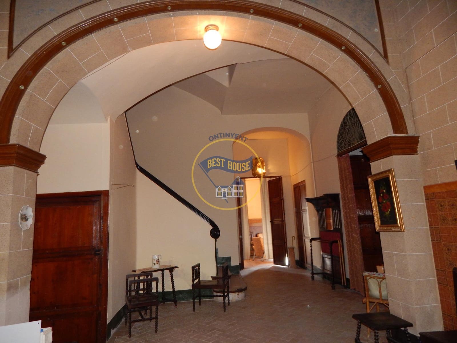 10 bedroom Townhouse for sale in Bocairent - € 210,000 (Ref: 8715541)