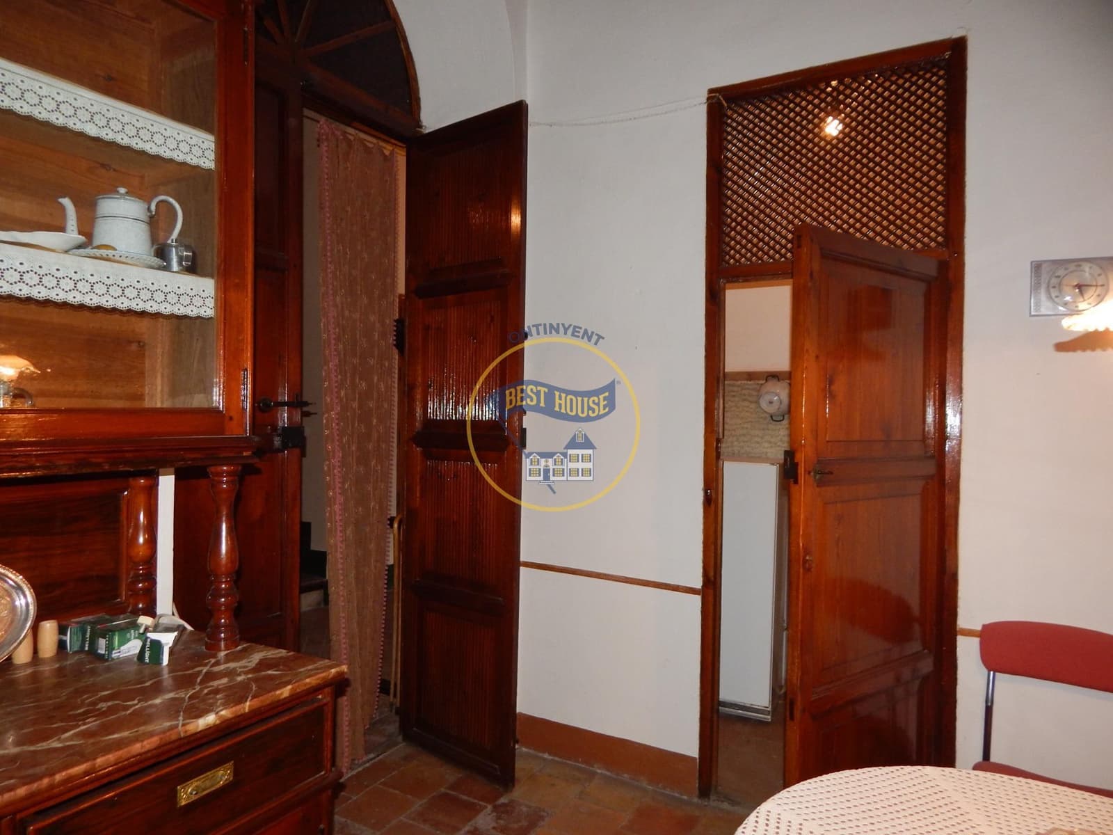 10 bedroom Townhouse for sale in Bocairent - € 210,000 (Ref: 8715541)
