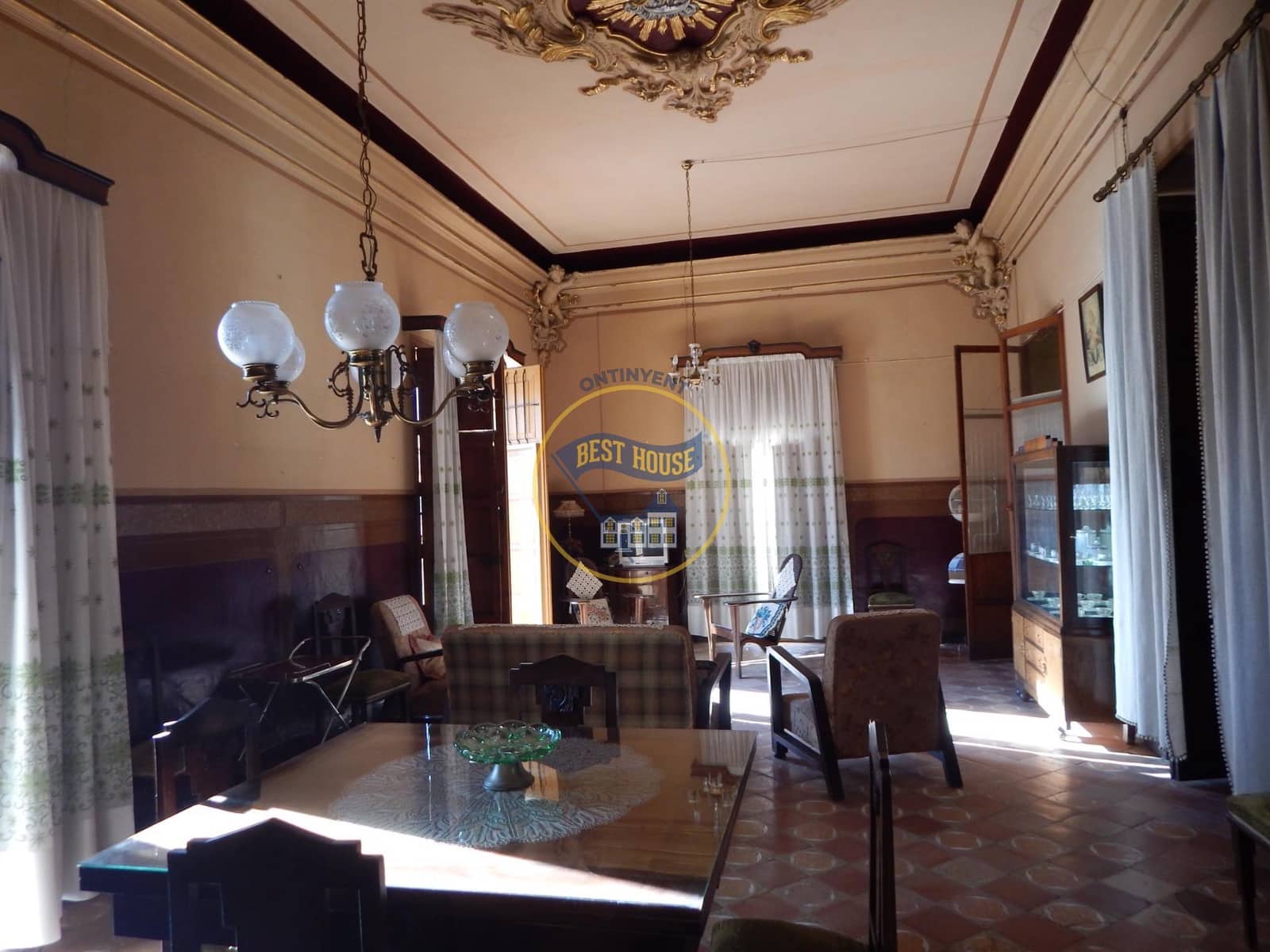 10 bedroom Townhouse for sale in Bocairent - € 210,000 (Ref: 8715541)