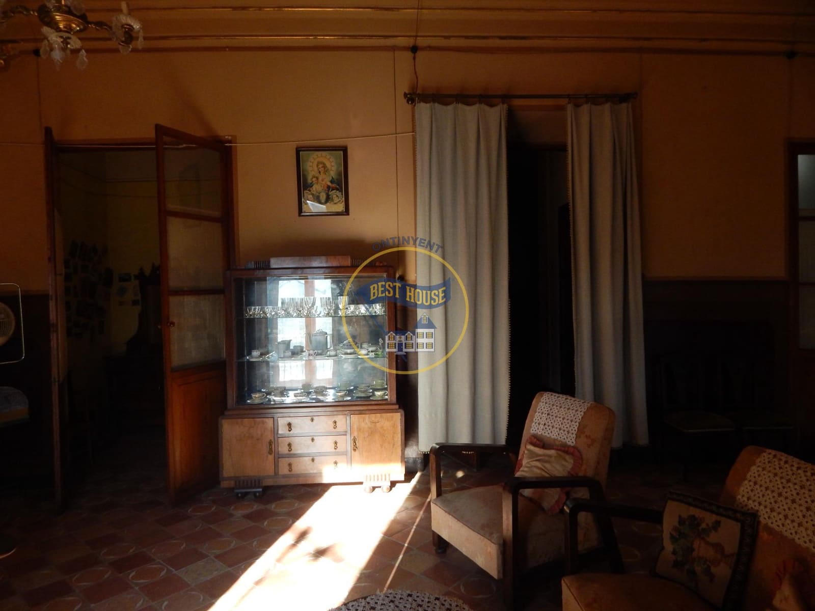 10 bedroom Townhouse for sale in Bocairent - € 210,000 (Ref: 8715541)