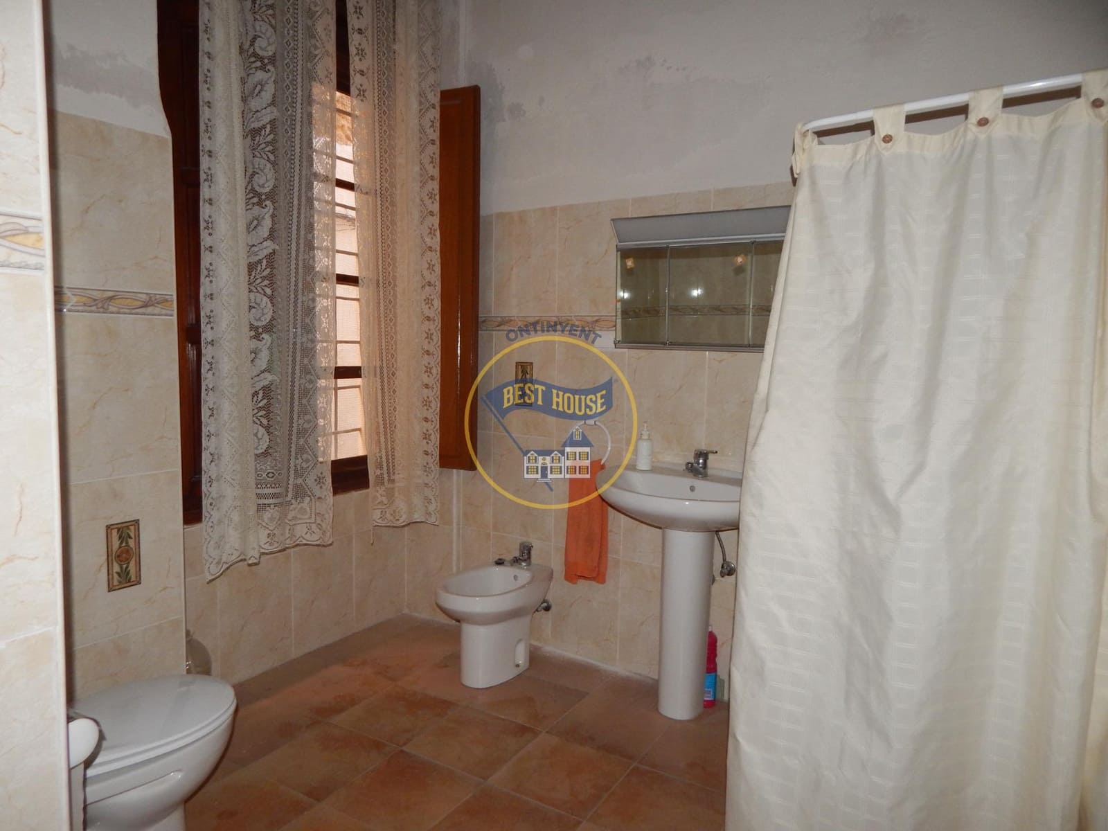 10 bedroom Townhouse for sale in Bocairent - € 210,000 (Ref: 8715541)
