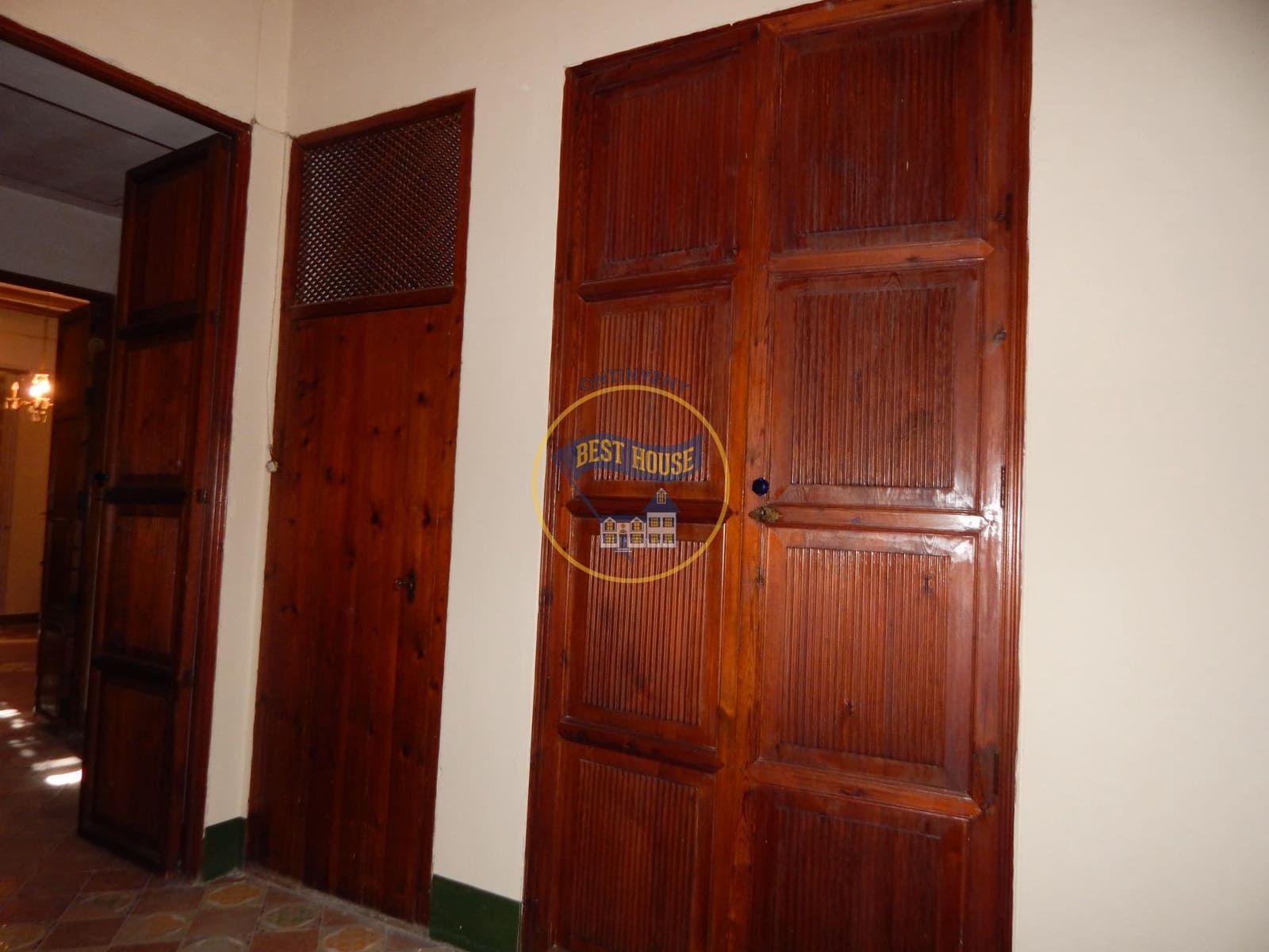 10 bedroom Townhouse for sale in Bocairent - € 210,000 (Ref: 8715541)
