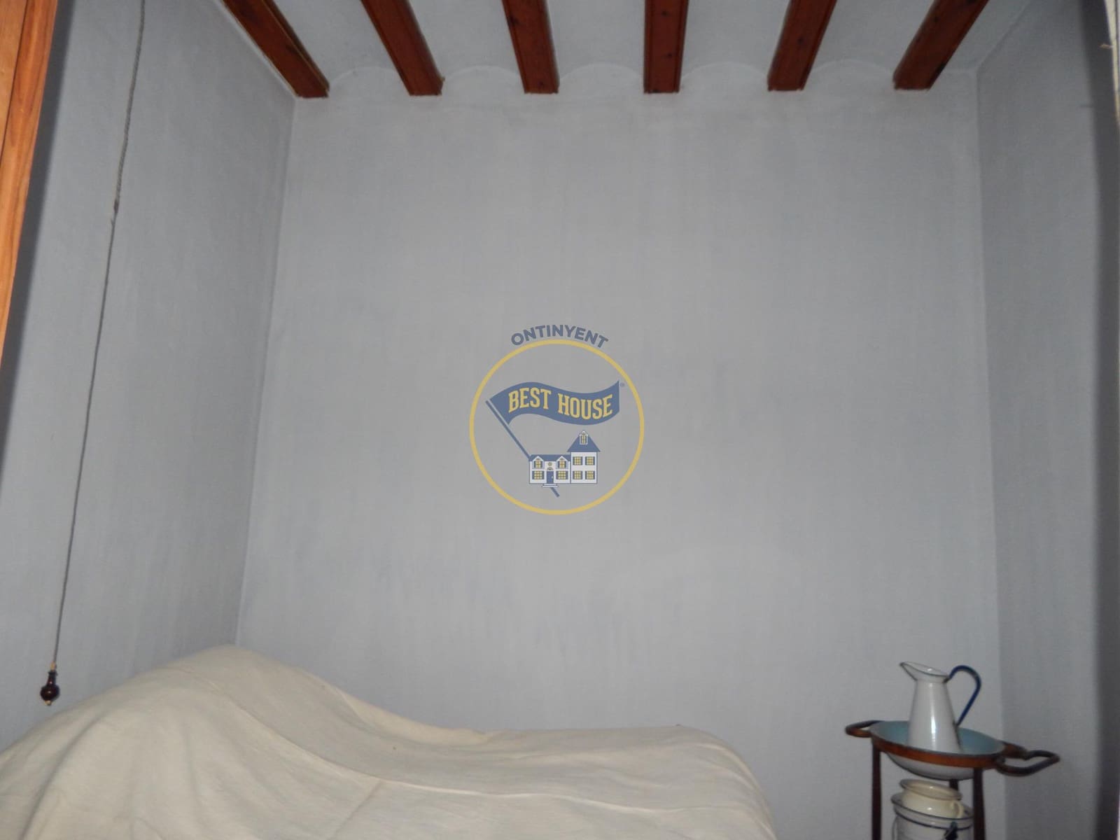 10 bedroom Townhouse for sale in Bocairent - € 210,000 (Ref: 8715541)