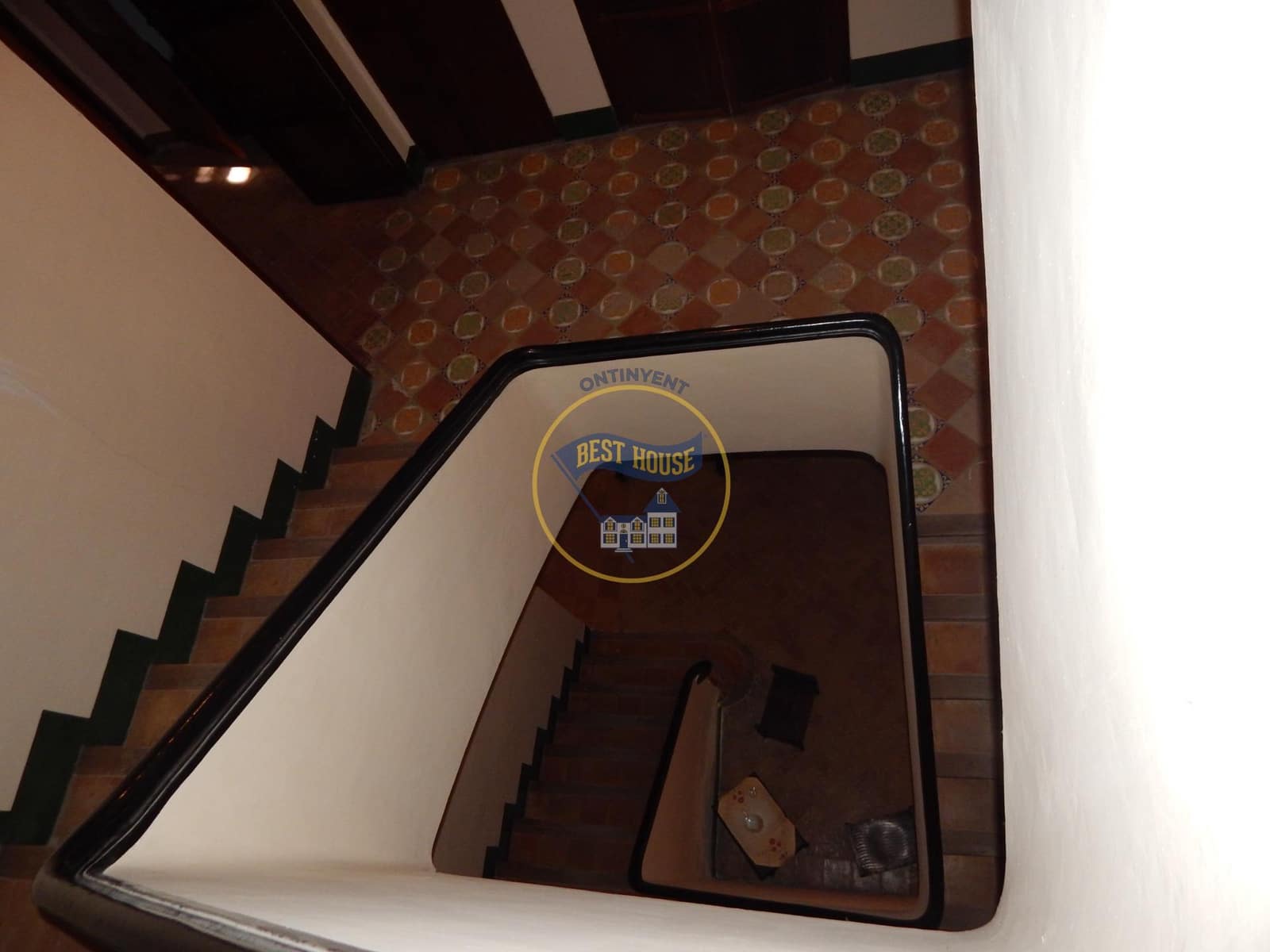 10 bedroom Townhouse for sale in Bocairent - € 210,000 (Ref: 8715541)