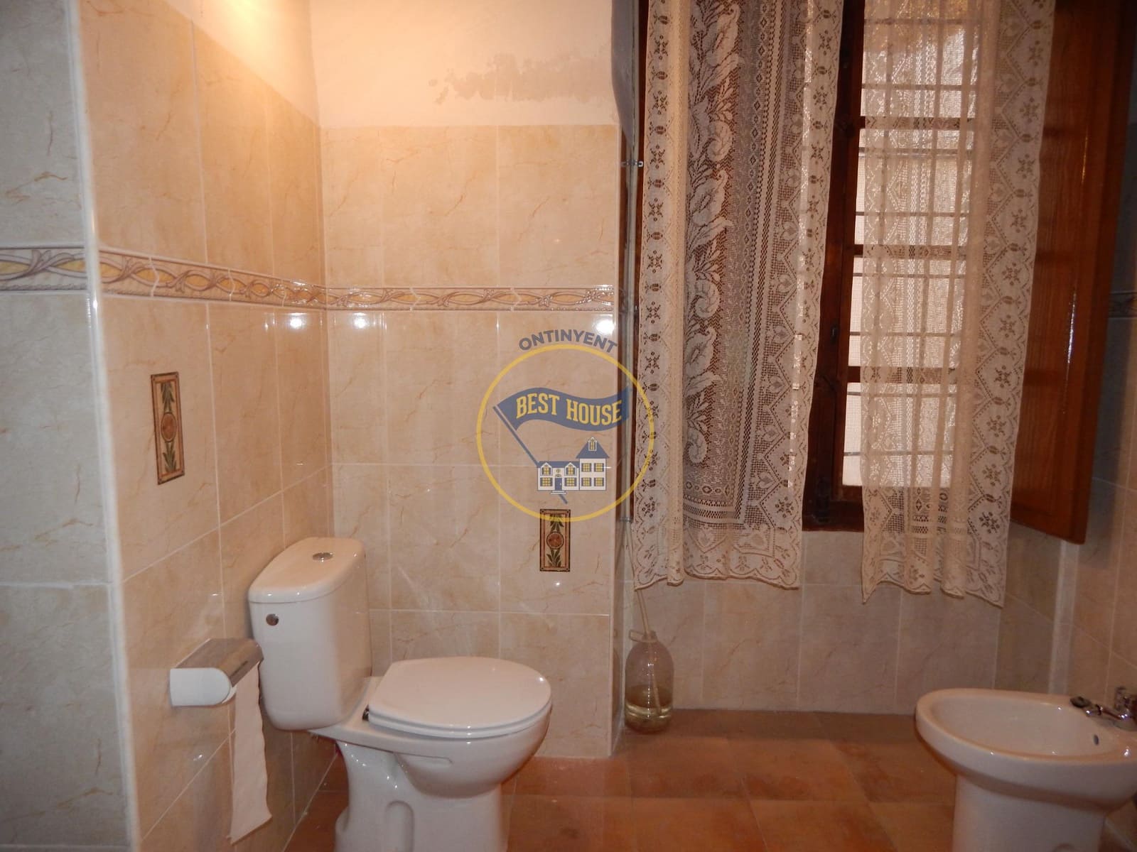 10 bedroom Townhouse for sale in Bocairent - € 210,000 (Ref: 8715541)