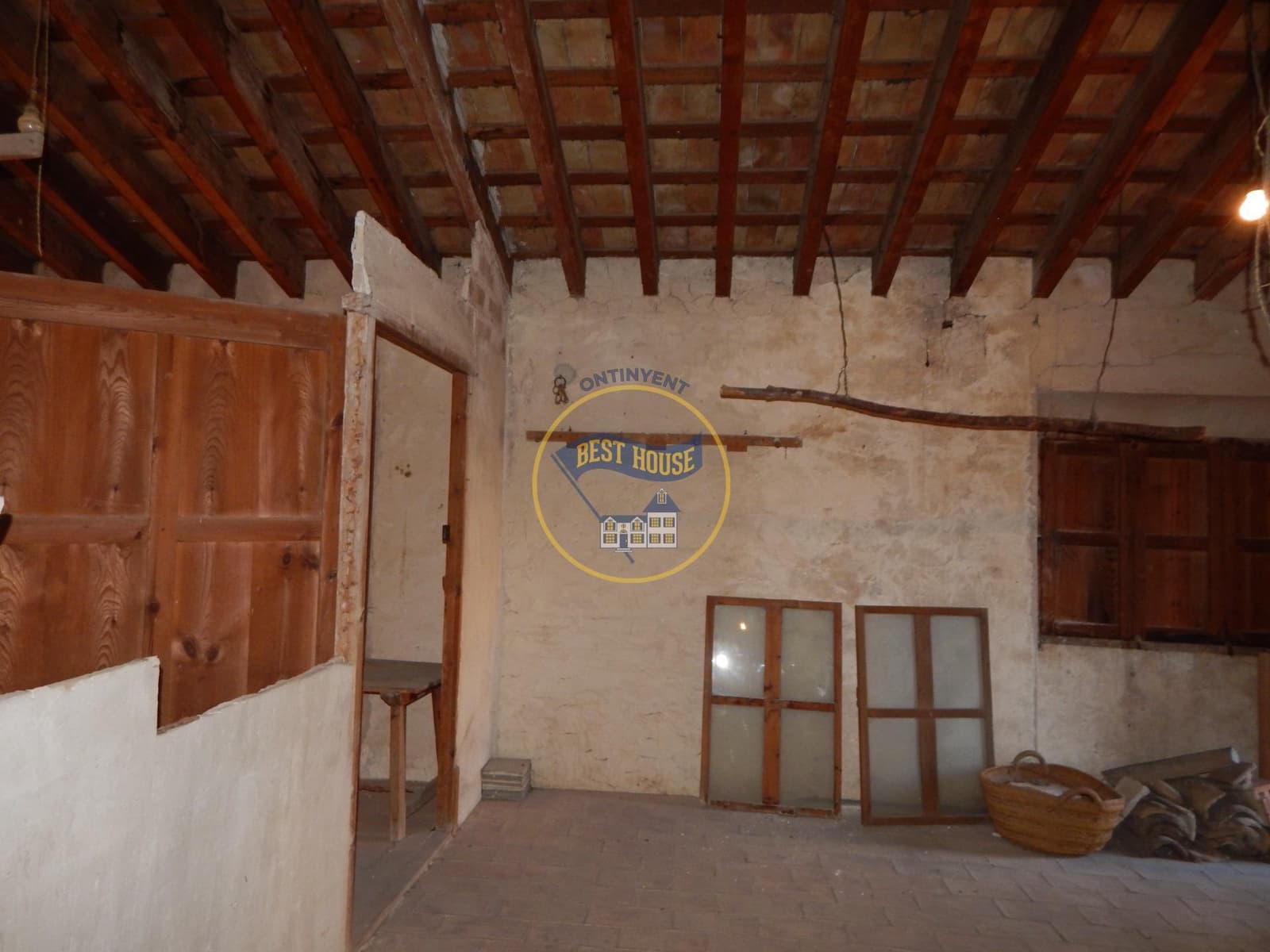 10 bedroom Townhouse for sale in Bocairent - € 210,000 (Ref: 8715541)