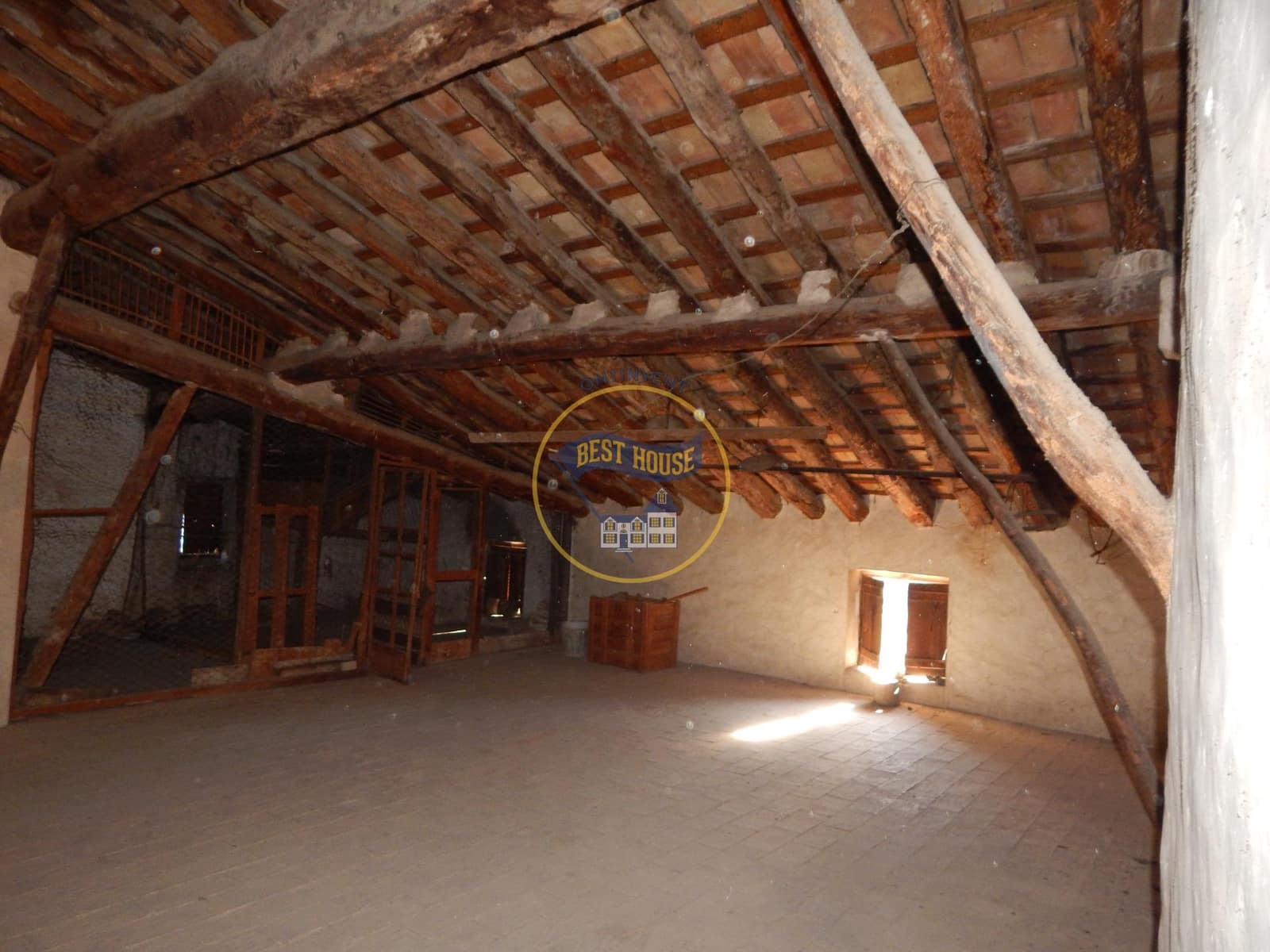 10 bedroom Townhouse for sale in Bocairent - € 210,000 (Ref: 8715541)
