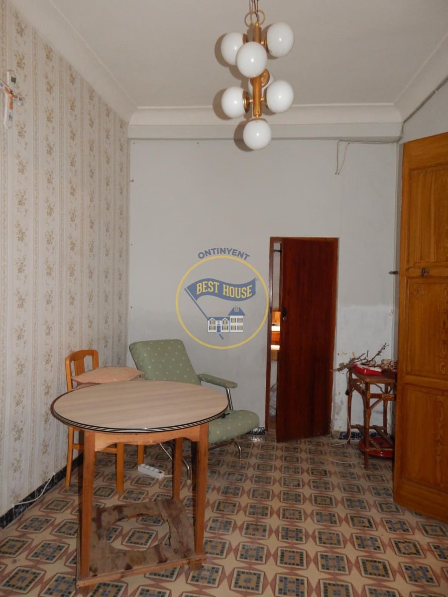 7 soveværelse Byhus til salg i Bocairent med garage - € 90.000 (Ref: 8778634)