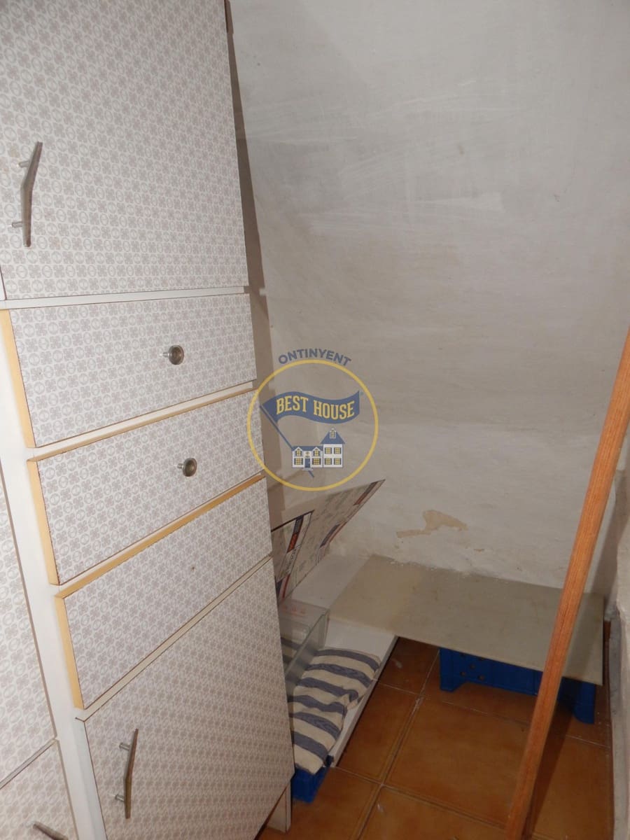 7 soveværelse Byhus til salg i Bocairent med garage - € 90.000 (Ref: 8778634)