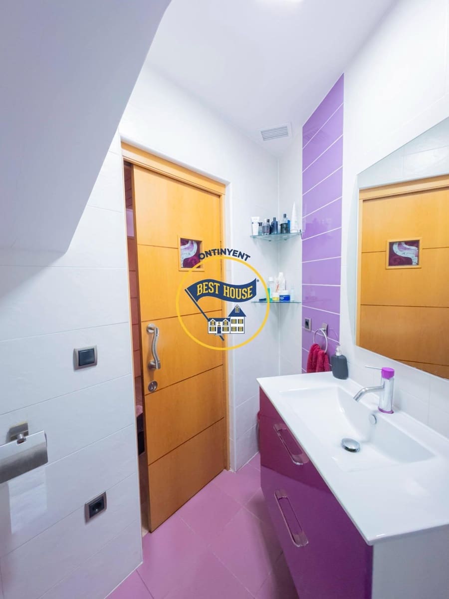 4 soveværelse Byhus til salg i Bocairent - € 199.000 (Ref: 8789566)