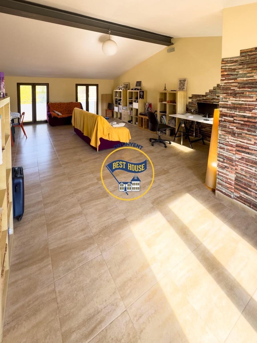 4 soveværelse Byhus til salg i Bocairent - € 199.000 (Ref: 8789566)