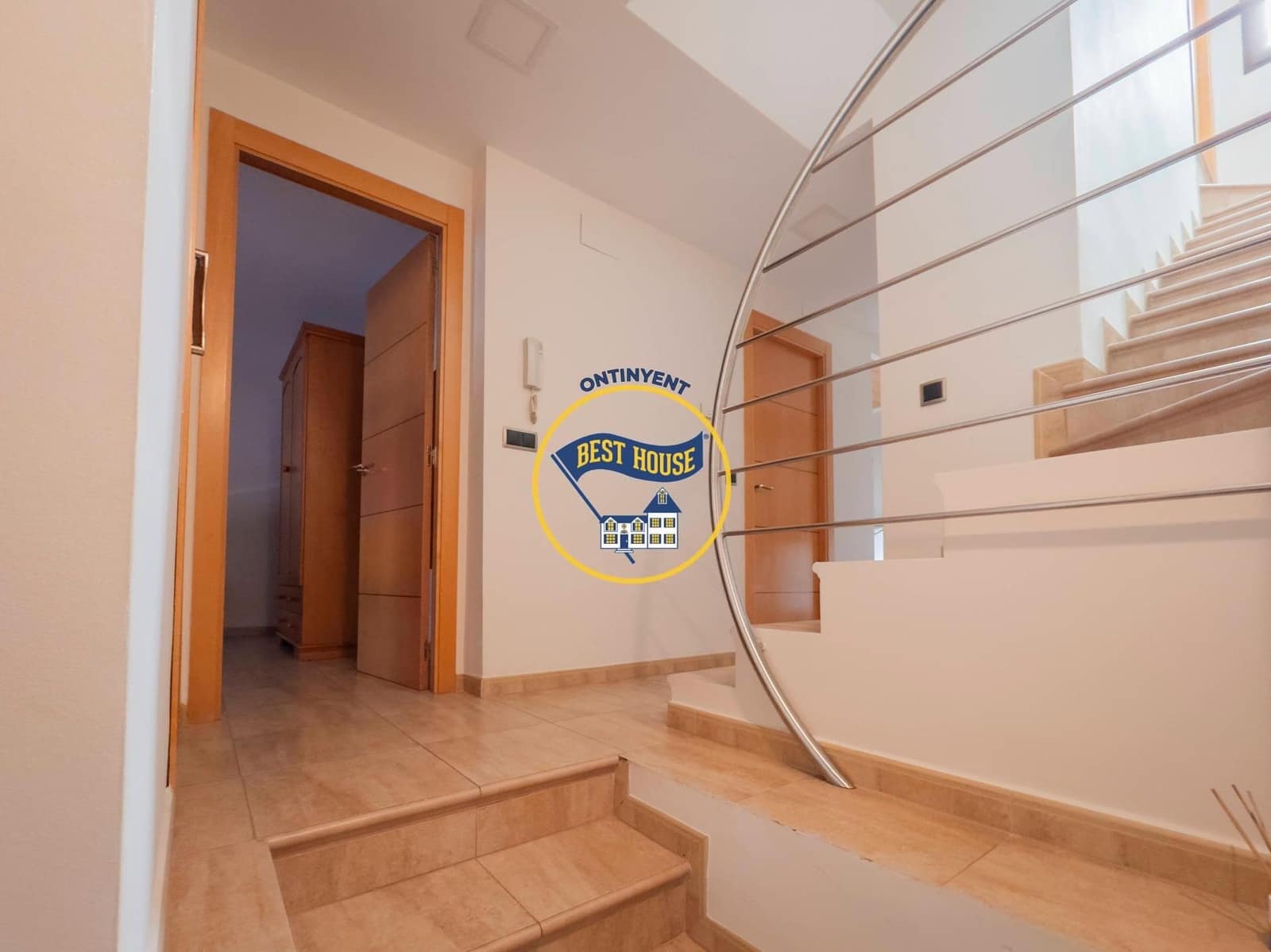 4 soveværelse Byhus til salg i Bocairent - € 199.000 (Ref: 8789566)