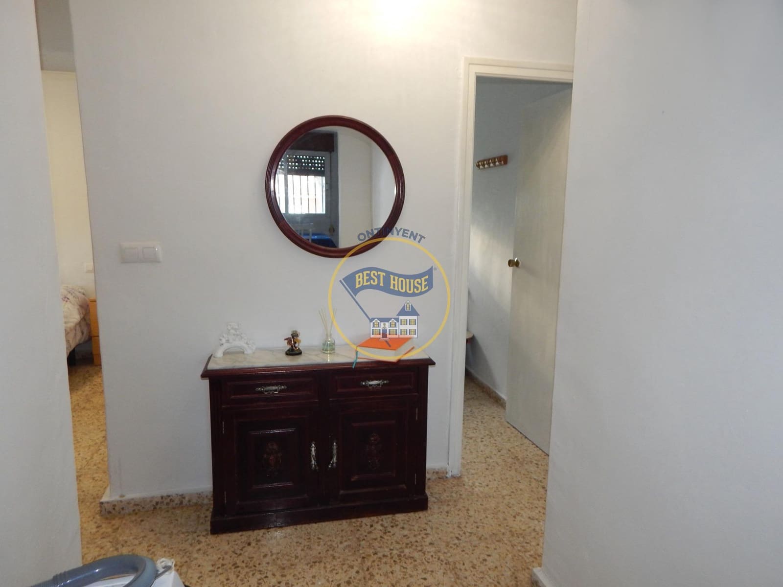5 soveværelse Villa til salg i Ontinyent - € 150.000 (Ref: 8822274)