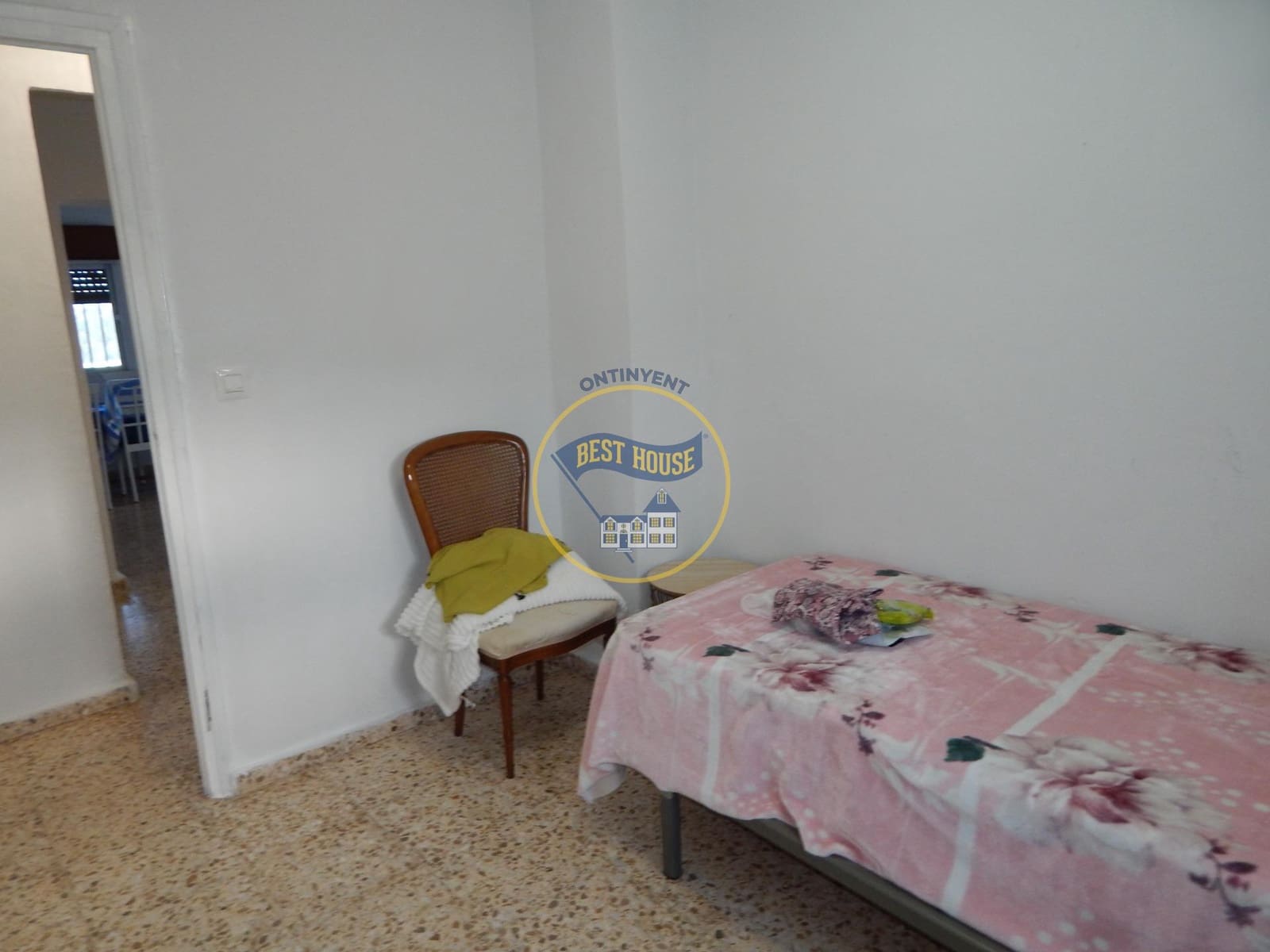 5 soveværelse Villa til salg i Ontinyent - € 150.000 (Ref: 8822274)