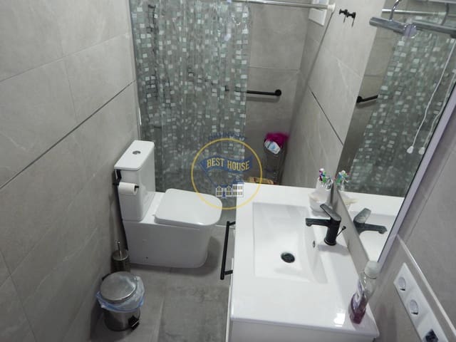 5 makuuhuone Huvila myytävänä paikassa Ontinyent - 150 000 € (Ref: 8822274)