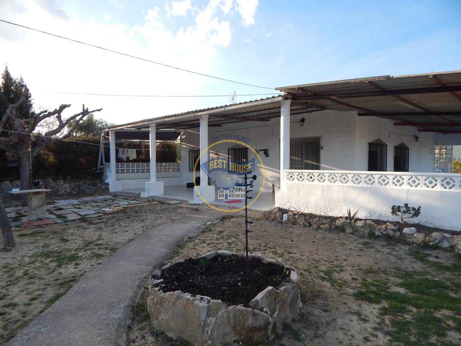 5 soveværelse Villa til salg i Ontinyent - € 150.000 (Ref: 8822274)