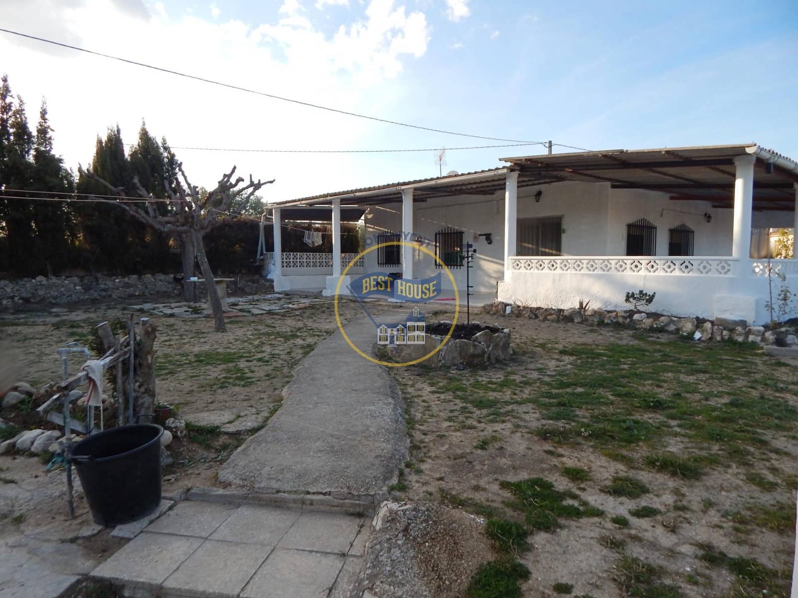 5 soveværelse Villa til salg i Ontinyent - € 150.000 (Ref: 8822274)